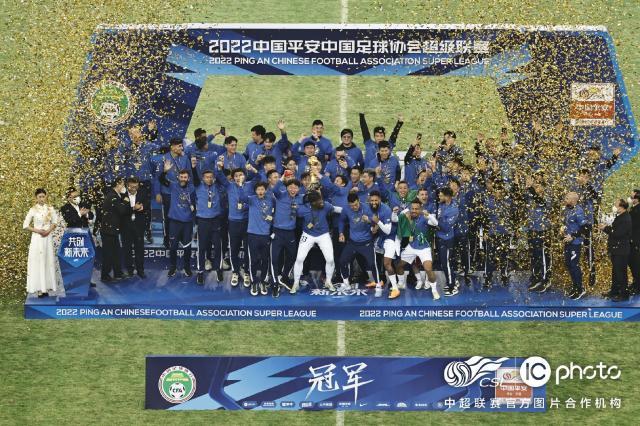 腾讯体育官网-乱世中超:豪门没落 草根崛起